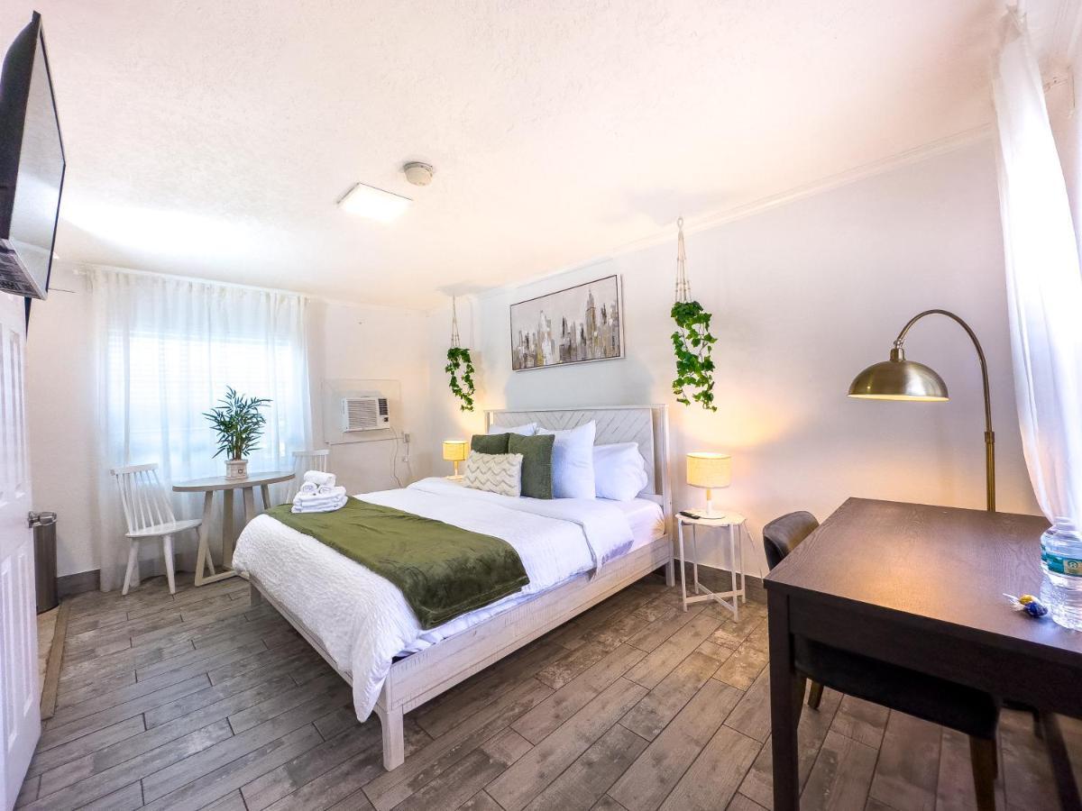 1K Bed Studio Apt With Shared Pool 02 Clearwater Buitenkant foto