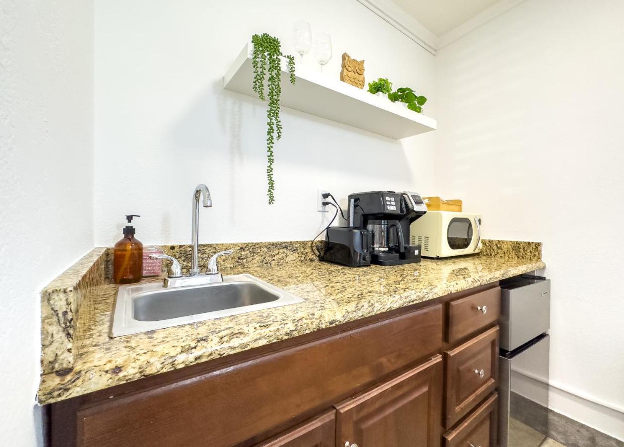 1K Bed Studio Apt With Shared Pool 02 Clearwater Buitenkant foto