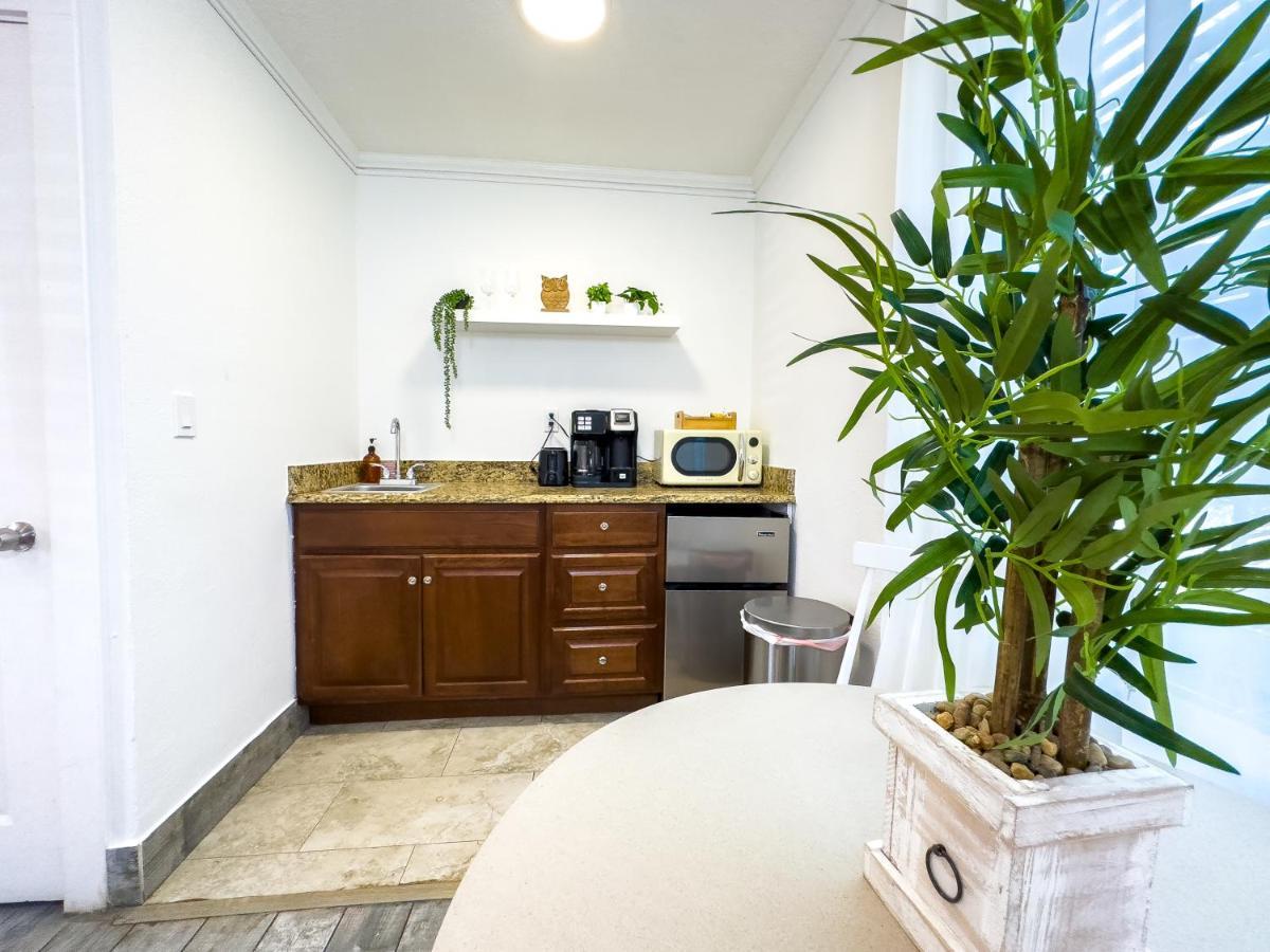 1K Bed Studio Apt With Shared Pool 02 Clearwater Buitenkant foto