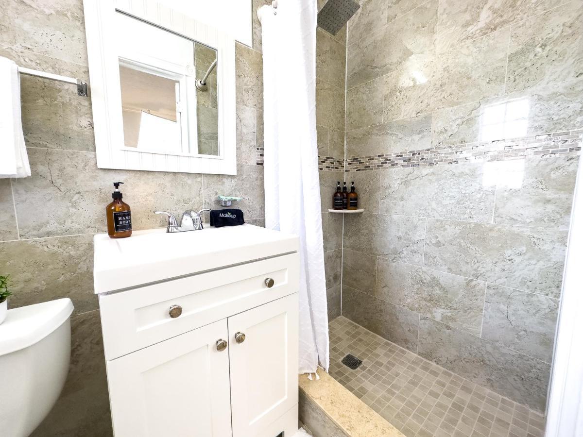 1K Bed Studio Apt With Shared Pool 02 Clearwater Buitenkant foto