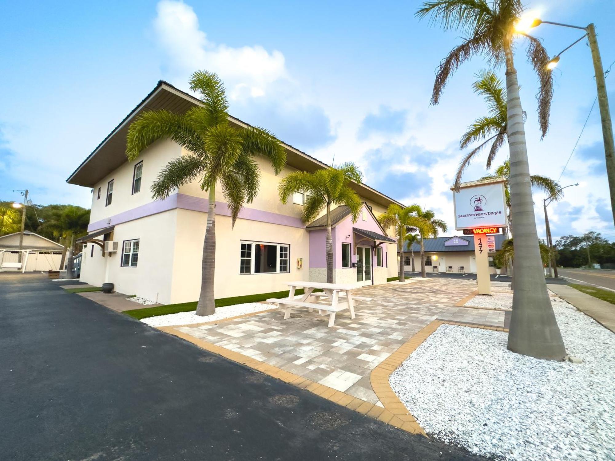 1K Bed Studio Apt With Shared Pool 02 Clearwater Buitenkant foto